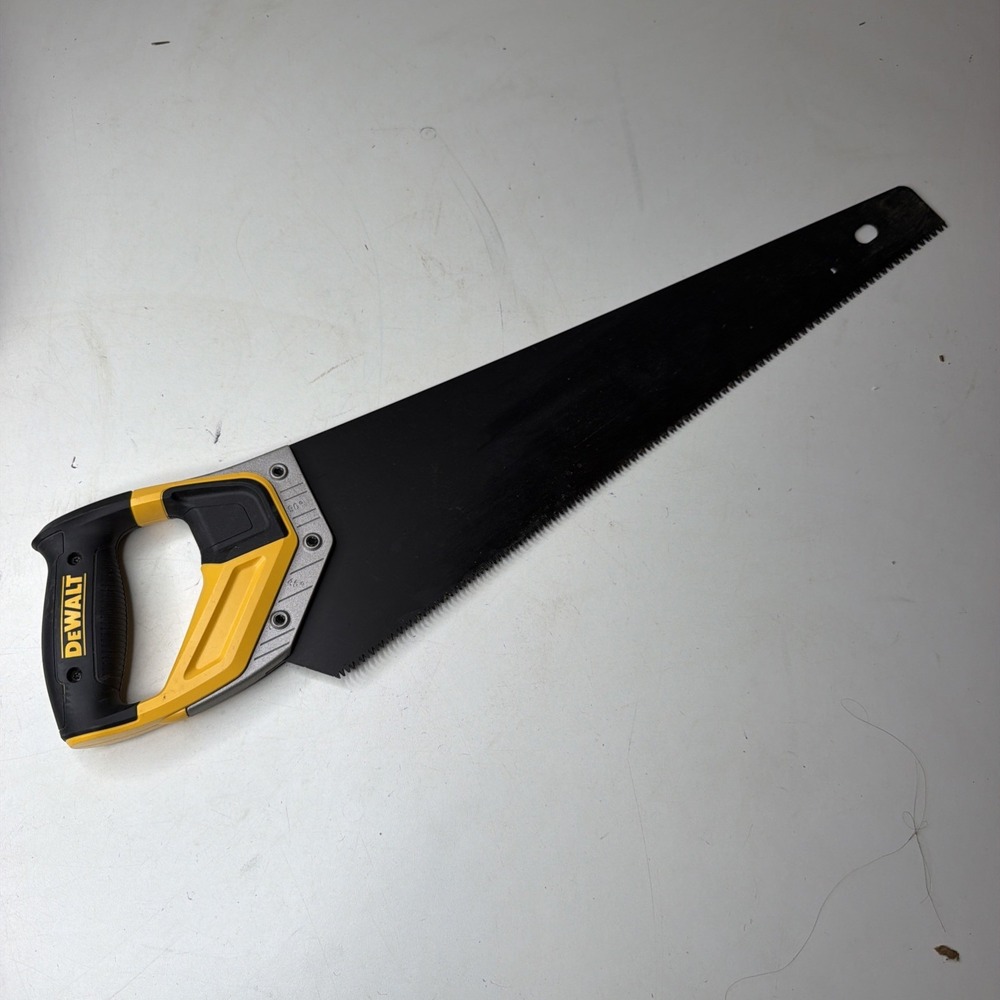 DEWALT 20 in. Tooth Saw with Aluminum Handle
